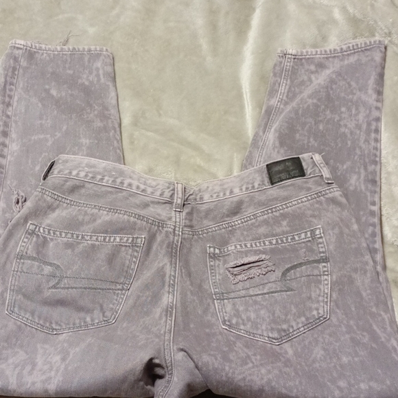 COPY - American Eagle Mom Jeans Distressed Ripped Acid Wash High Waisted Sz 12 … - Picture 7 of 10